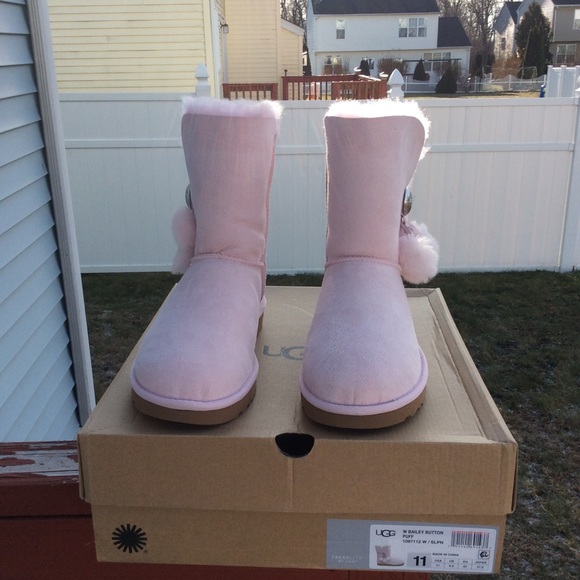 Ugg Bailey Button Puff - Picture 2 of 7